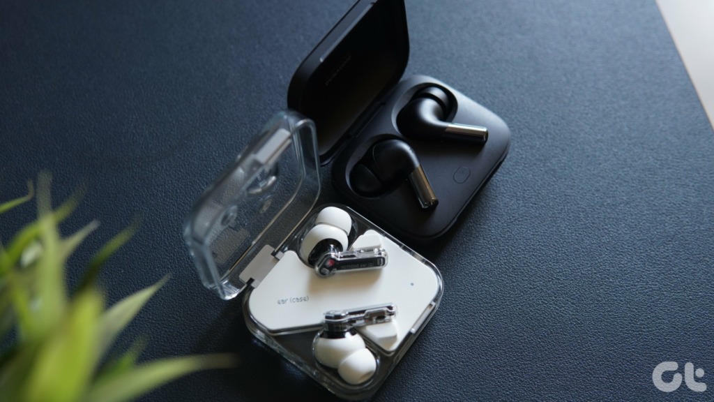 OnePlus Buds Pro 2 및 귀 없음(2)