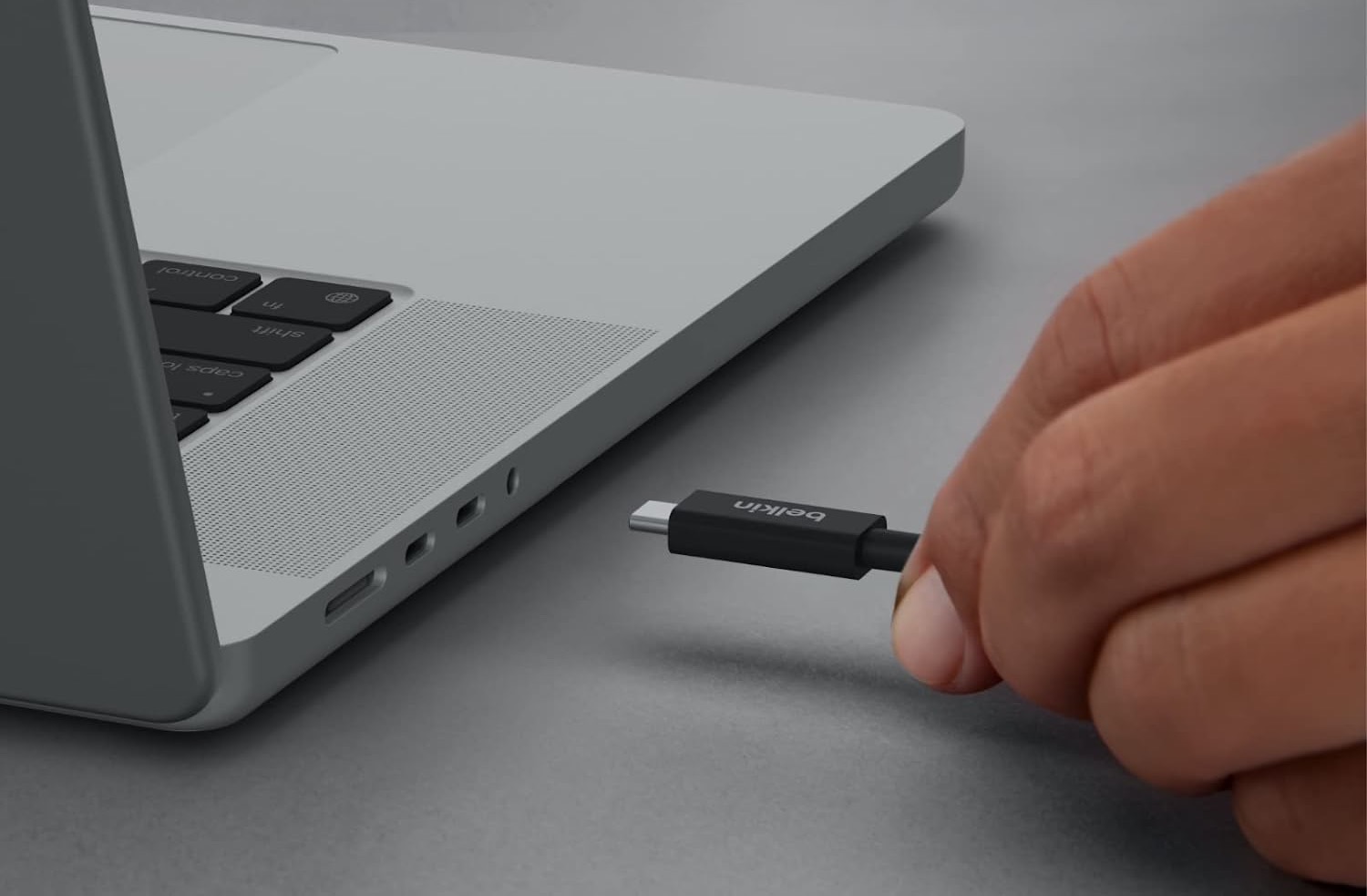 MacBook Pro를 모니터에 연결하는 최고의 USB-C 케이블